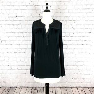 BANANA REPUBLIC ~ Black Embroidered-Yoke Vee Top M